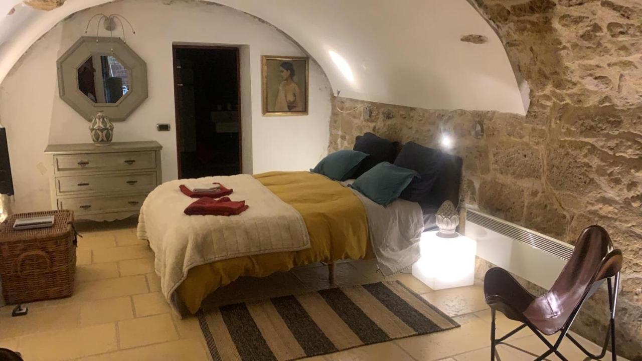 La Villageoise, Chambre Troglodyte Pitoresque Au Coeur Du Village Rognes Exterior photo
