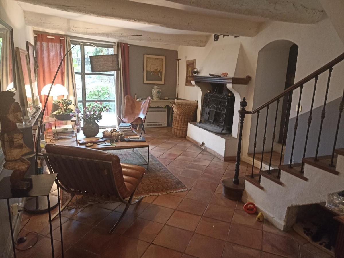 La Villageoise, Chambre Troglodyte Pitoresque Au Coeur Du Village Rognes Exterior photo